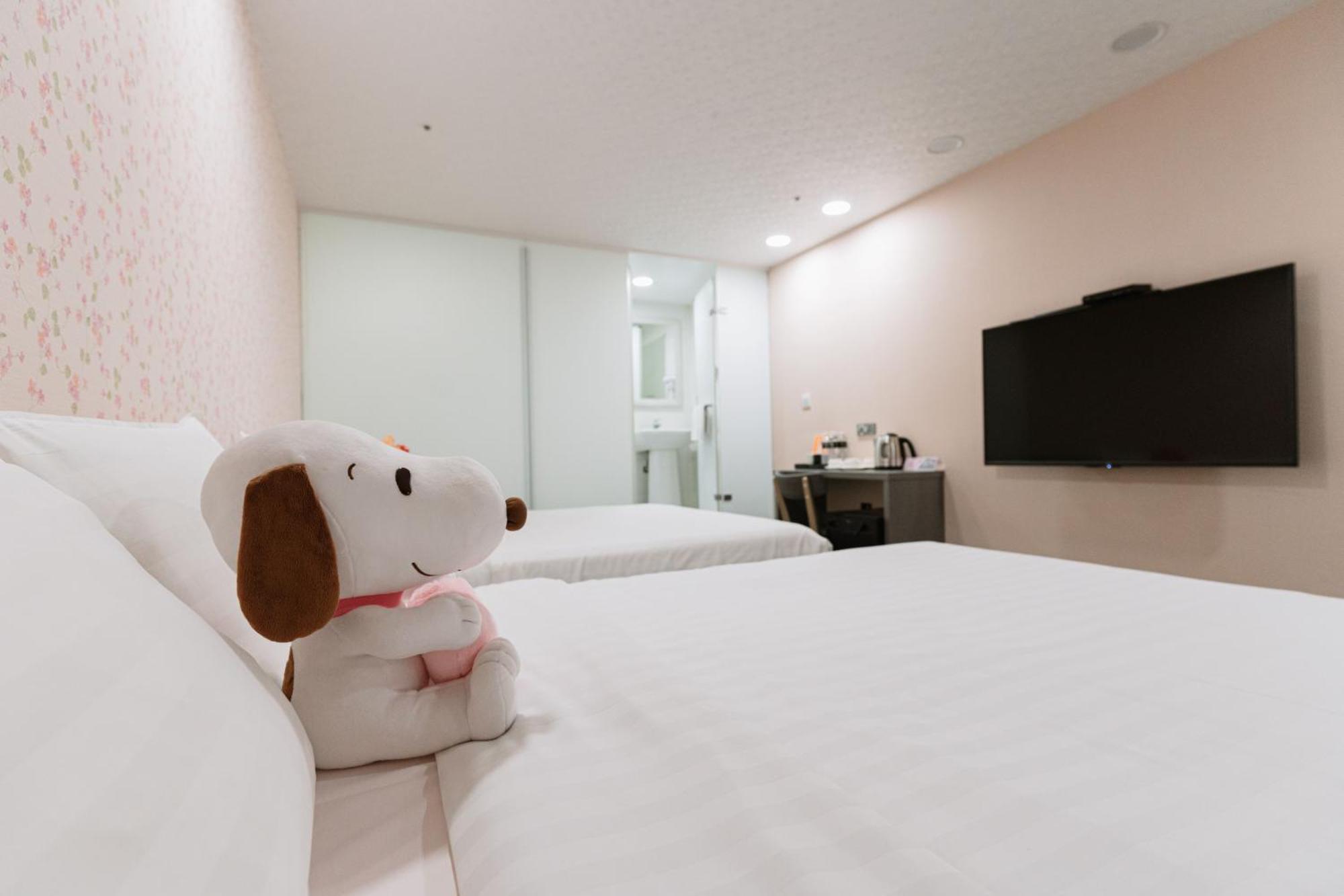 歐法行旅 O Fun Hotel Тайпей Екстериор снимка