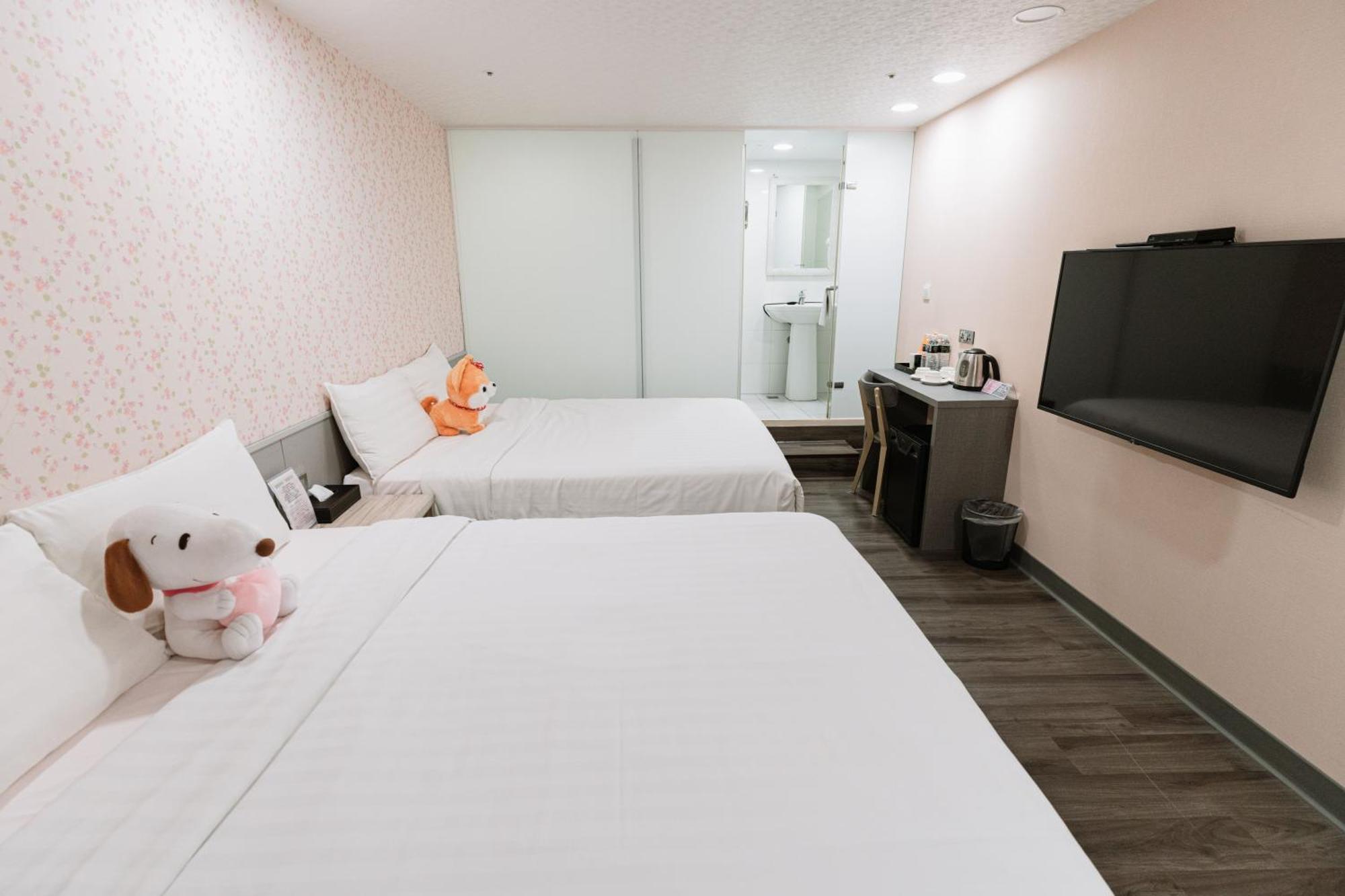 歐法行旅 O Fun Hotel Тайпей Екстериор снимка