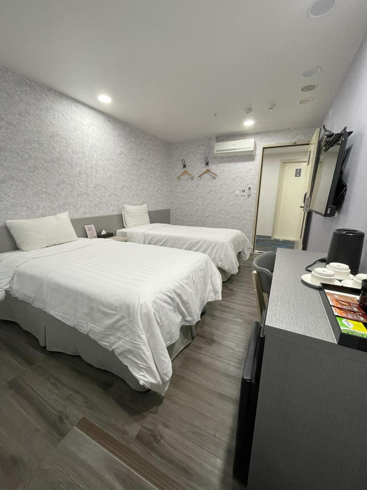 歐法行旅 O Fun Hotel Тайпей Екстериор снимка